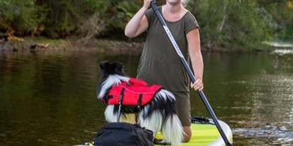 Reisemobilstellplatz - SUP Möglichkeit - Jönköpings Län - Camperpark Kyrkekvarn Sörgården