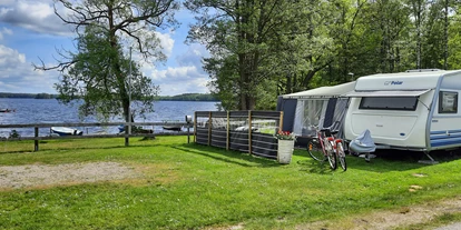 Reisemobilstellplatz - WLAN: am ganzen Platz vorhanden - Kronobergs Län - Campingplätze in der ersten Reihe am See Tiken - Tingsryd Resort