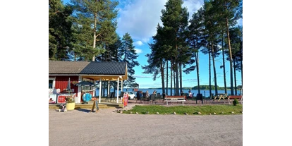 Parkeerplaats voor camper - Midden-Zweden - Kiosk und restaurant. - Våmåbadets Camping