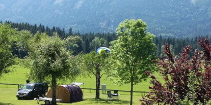 Reisemobilstellplatz - Swimmingpool - Österreich - Stellplatz mit Bergkulisse - Camping Reiter