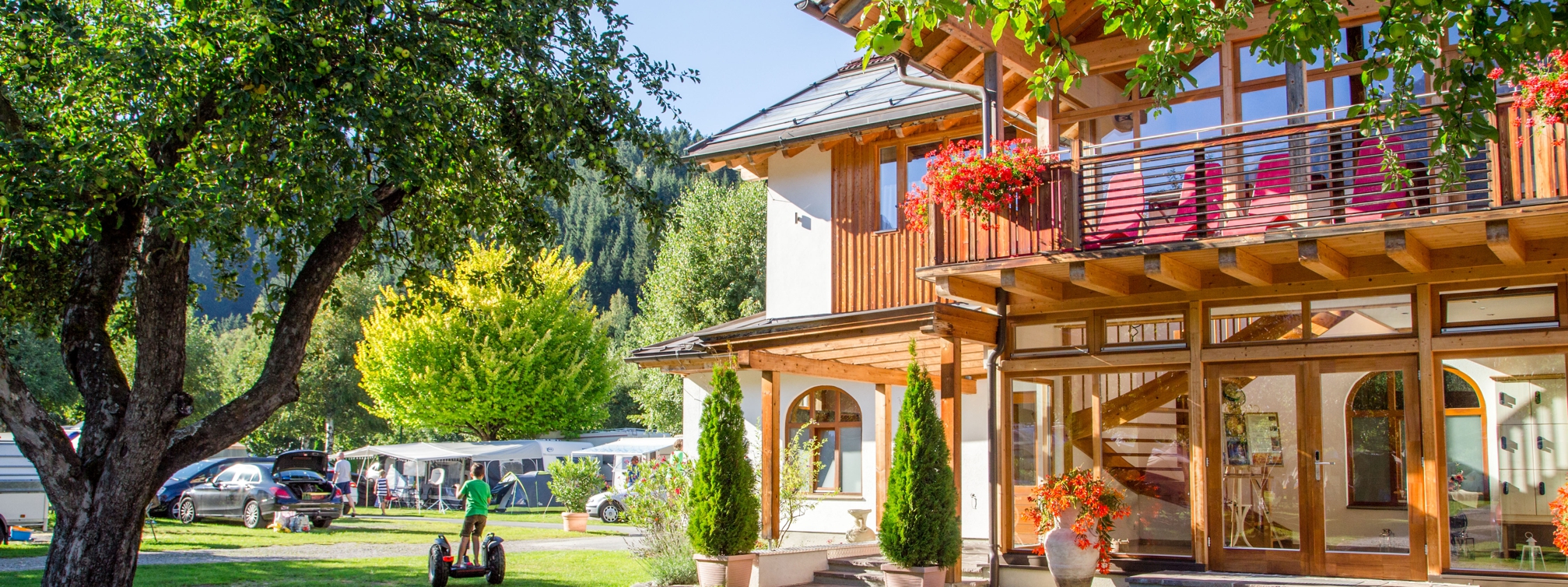 Wohnmobilstellplatz - Alpencamp ist wie zuhause ankommen! - Alpencamp Kötschach-Mauthen