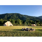 Parkeerplaats voor campers - Camping Rizvan City
