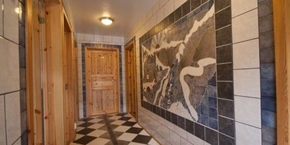 Reisemobilstellplatz - Bademöglichkeit für Hunde - Westland - Sanitäre Einrichtungen - Østerbø Fjellstove