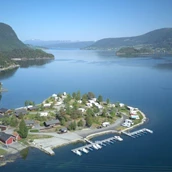 Espacio de estacionamiento para vehículos recreativos - Saltkjelsnes Camping