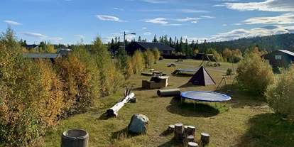 Parkeerplaats voor camper - Bademöglichkeit für Hunde - Noorwegen - Spielplatz - Høgkjølen Fjellcamp