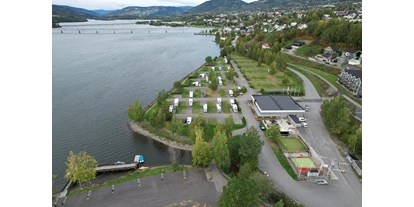 Reisemobilstellplatz - Spielplatz - Øyer - Nördlicher Teil des Campingplatzes von oben gesehen - Lillehammer Camping