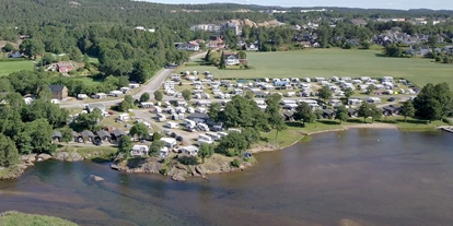 Parkeerplaats voor camper - Bademöglichkeit für Hunde - Noorwegen - Tingsaker familiecamping