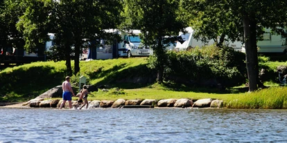 Parkeerplaats voor camper - Bademöglichkeit für Hunde - Noorwegen - Tingsaker familiecamping