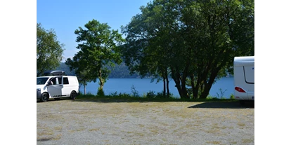 Plaza de aparcamiento para autocaravanas - Duschen - Urangsvåg - View to the Fjord - Langenuen Motel & Camping