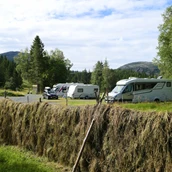 Posto auto per camper - Campingplatz mit 8 Plätze - Velfjord Camping & Hytter
