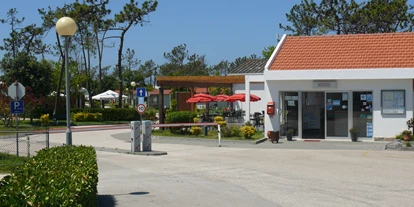 Plaza de aparcamiento para autocaravanas - Tennis - Portugal - Orbitur Gala