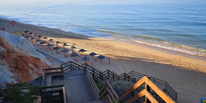 Reisemobilstellplatz - Umgebungsschwerpunkt: Strand - Albufeira - Praia da Falesia 400m - Algarve Motorhome Park Falésia