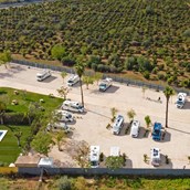 RV parking space - Luftaufnahme des Campingwagens - Carcaracol