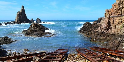 Reisemobilstellplatz - Umgebungsschwerpunkt: Strand - Costa de Almería - Arrecife de las Sirenas - Camper Área Cabo de Gata