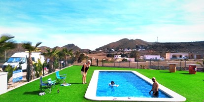 Reisemobilstellplatz - Swimmingpool - Costa de Almería - Cristobal Caparros