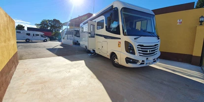 Parkeerplaats voor camper - öffentliche Verkehrsmittel - Murcia - Area Parking Autocaravans