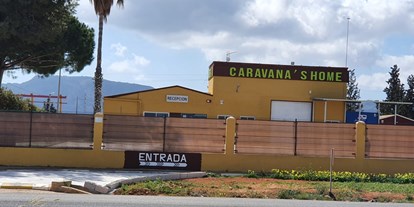 Reisemobilstellplatz - Duschen - Puerto de Mazarrón - Area Parking Autocaravans