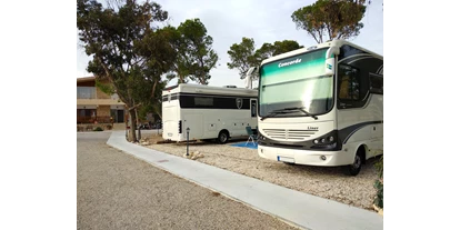 Plaza de aparcamiento para autocaravanas - Badestrand - España - AREA 7 Stellplatz Alicante - AREA 7