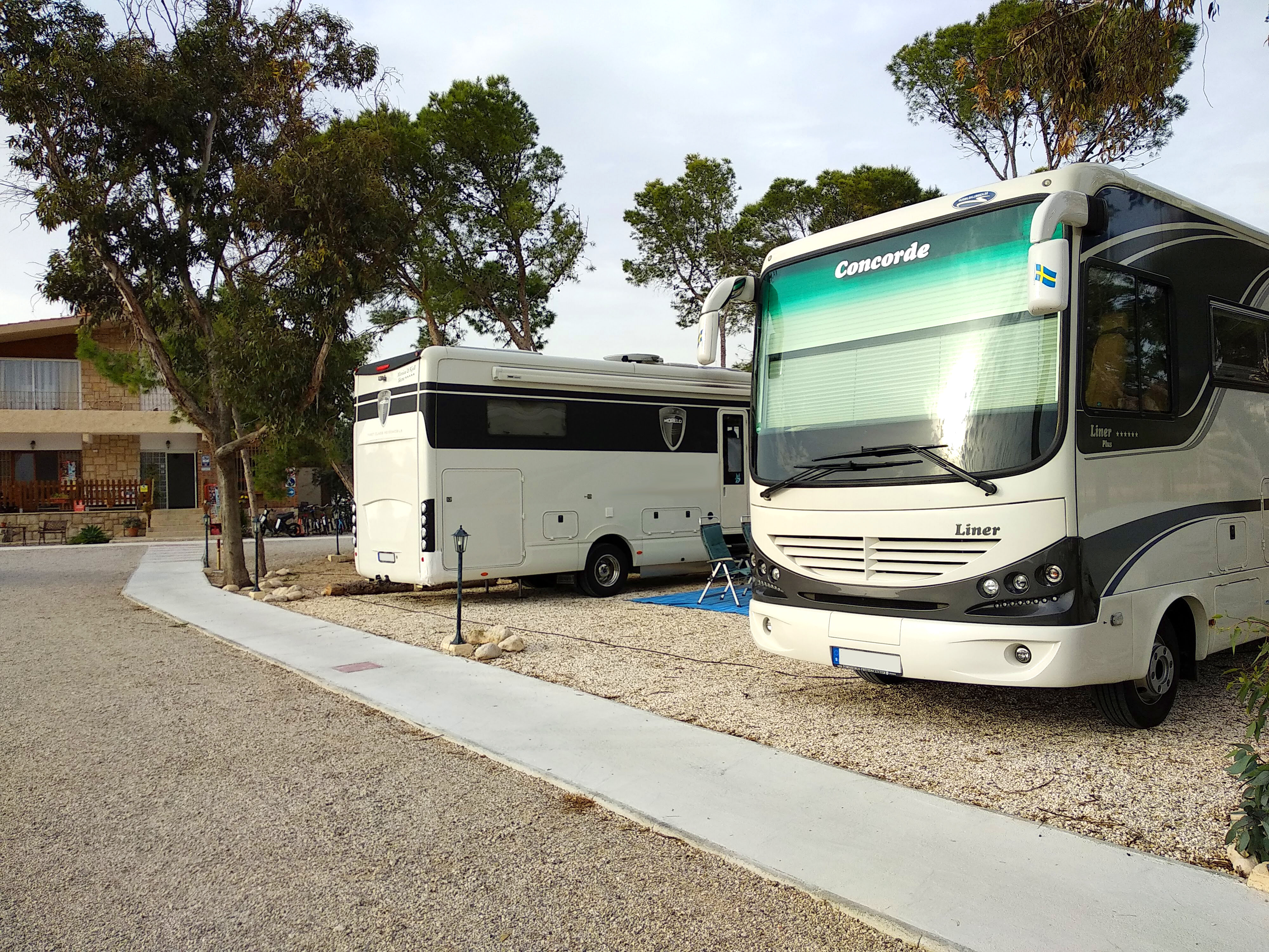 área de autocaravanas - AREA 7 Stellplatz Alicante - CAMPER AREA 7