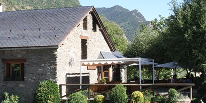 Reisemobilstellplatz - Umgebungsschwerpunkt: See - La Guingueta d'Àneu - Bar, Restaurant "eL Paller"  und Mini-Markt - Nou Camping S.L.