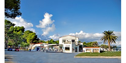 Motorhome parking space - Angelmöglichkeit - L'Hospitalet de l'Infant - Camping Cala d'Oques