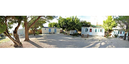Posto auto camper - Umgebungsschwerpunkt: See - Salou - Camping Cala d'Oques