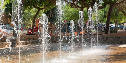Reisemobilstellplatz - Frischwasserversorgung - Mataró - Wasserfontänen zum Abkühlen - Camping del Mar