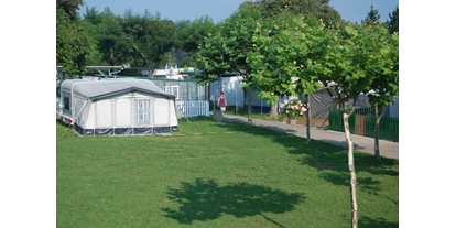 Place de parking pour camping-car - Wohnwagen erlaubt - Zarautz - Camping Space - Camping Galdona