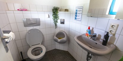 Reisemobilstellplatz - Entsorgung Toilettenkassette - Münstertal - Wohnmobilstellplatz an der Wehra / Todtmoos