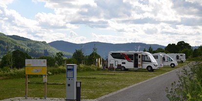 Motorhome parking space - Hallenbad - Seitingen-Oberflacht - Sonnencamping Albstadt