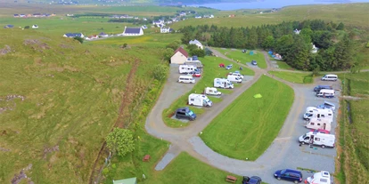 Place de parking pour camping-car - Grauwasserentsorgung - Schottisches Hochland - Staffin Isle of Skye Caravan, Motorhome and Camping Site