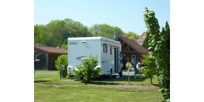 RV park - Radweg - France - Stabilized pitch for motorhomes with electricity, water acess and grey waters - Camping de la Sensée