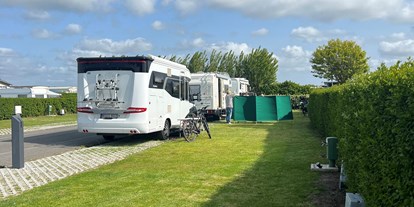 Motorhome parking space - Wohnwagen erlaubt - Flanders - Camping Duinezwin