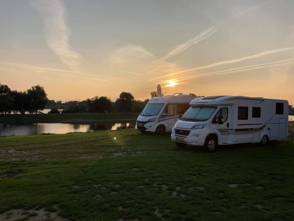 Wohnmobilstellplatz - Camping de Boomgaard