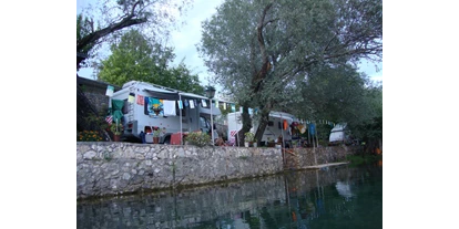 Place de parking pour camping-car - Bosnie-Herzégovine - River camp Aganovac
August 2013. - River camp Aganovac