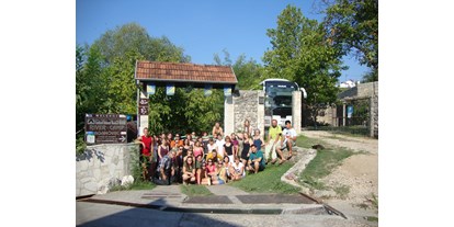 Reisemobilstellplatz - Art des Stellplatz: eigenständiger Stellplatz - Bosnien-Herzegowina - River camp Aganovac
August 2015. - River camp Aganovac