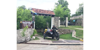 Plaza de aparcamiento para autocaravanas - Badestrand - bosniaherzegovina - River camp Aganovac 
June 2018. - River camp Aganovac