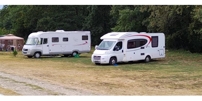 Plaza de aparcamiento para autocaravanas - Bulgaria - Camping Safari
