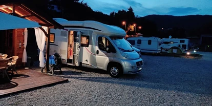 Plaza de aparcamiento para autocaravanas - Duschen - Croacia central - Eslavonia - Val-Travel  Mini Camp