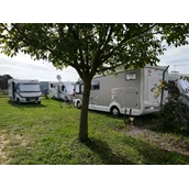 Parkeerplaats voor campers - Mini camping Vinia