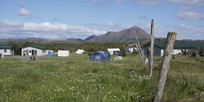 Motorhome parking space - Wohnwagen erlaubt - Iceland - Camping Vogahraun Guesthouse