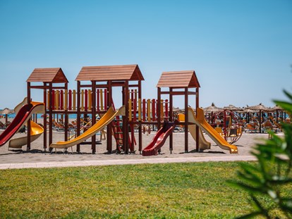 Motorhome parking space - Spielplatz - Montenegro federal state - Child playground - MCM Camping