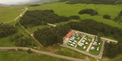 Plaza de aparcamiento para autocaravanas - Serbia - Camping Zlatibor