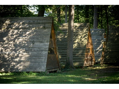 Reisemobilstellplatz - Entsorgung Toilettenkassette - Luče - Our wooden huts 'Forest bed' - Forest Camping Mozirje