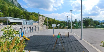Plaza de aparcamiento para autocaravanas - Ajdovščina - Kamp Tura