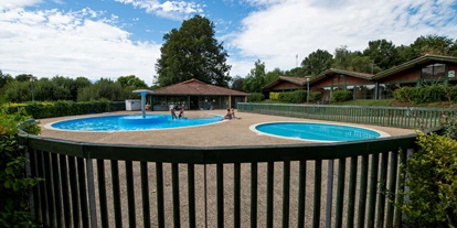 Reisemobilstellplatz - Bademöglichkeit für Hunde - Saint-Laurent-de-Céris - Camping des Lacs