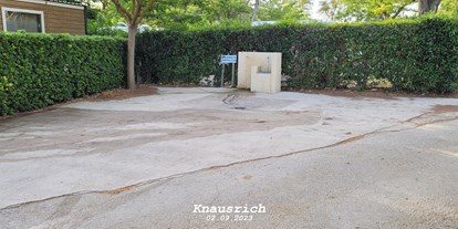 Motorhome parking space - Martigues - Camping Le Neptune