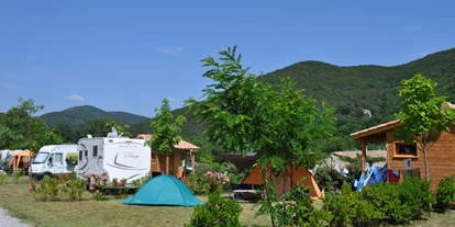 Place de parking pour camping-car - Béziers - Camping Les Cerisiers du Jaur