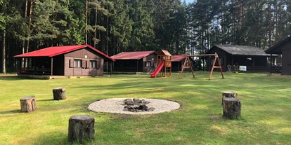 Parkeerplaats voor camper - Spielplatz - Bärnau - Feuerplatz und Kinder-Spielplatz - Camping La Provence