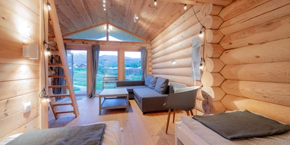 Reisemobilstellplatz - Wintercamping - Dolní Kalná - log cabin interior - Camp 66
